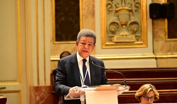 Leonel Fern&aacute;ndez llama a convertir a Iberoam&eacute;rica en protagonista del nuevo orden mundial