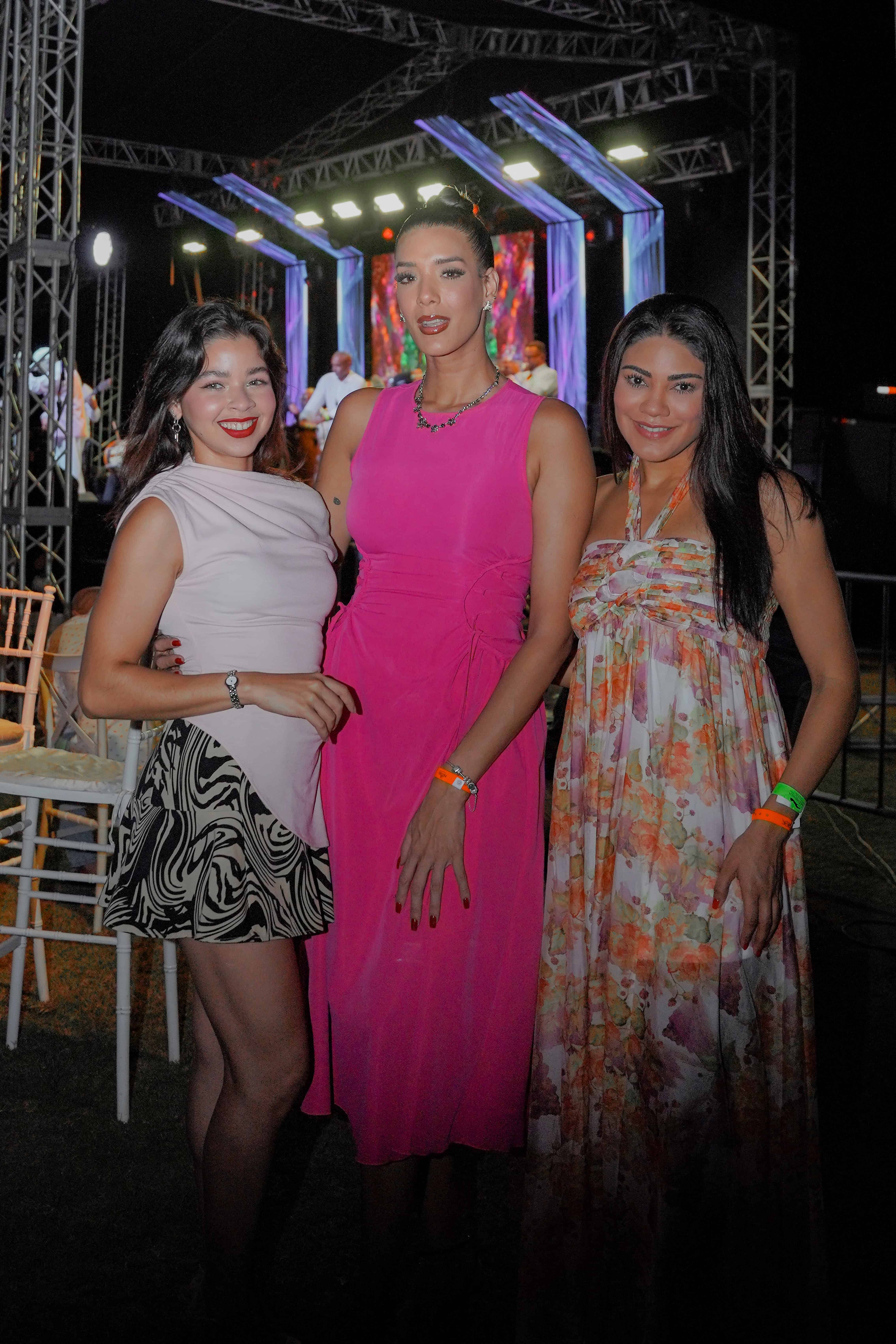 Nicky Modesto, Irina Peguero y Gabriela Melo.
