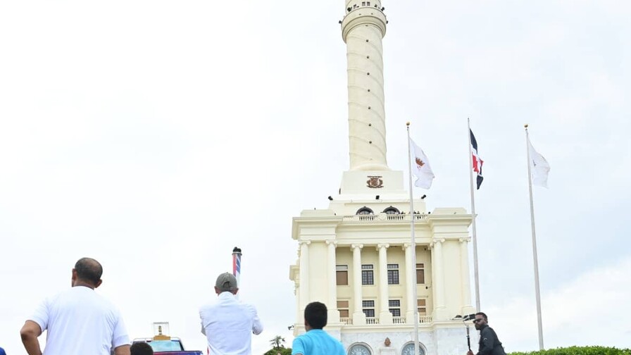 Santiago recibe la Antorcha de los Juegos Centroamericanos y del Caribe Santo Domingo 2026 Santiago recibe la Antorcha de los Juegos Centroamericanos y del Caribe Santo Domingo 2026