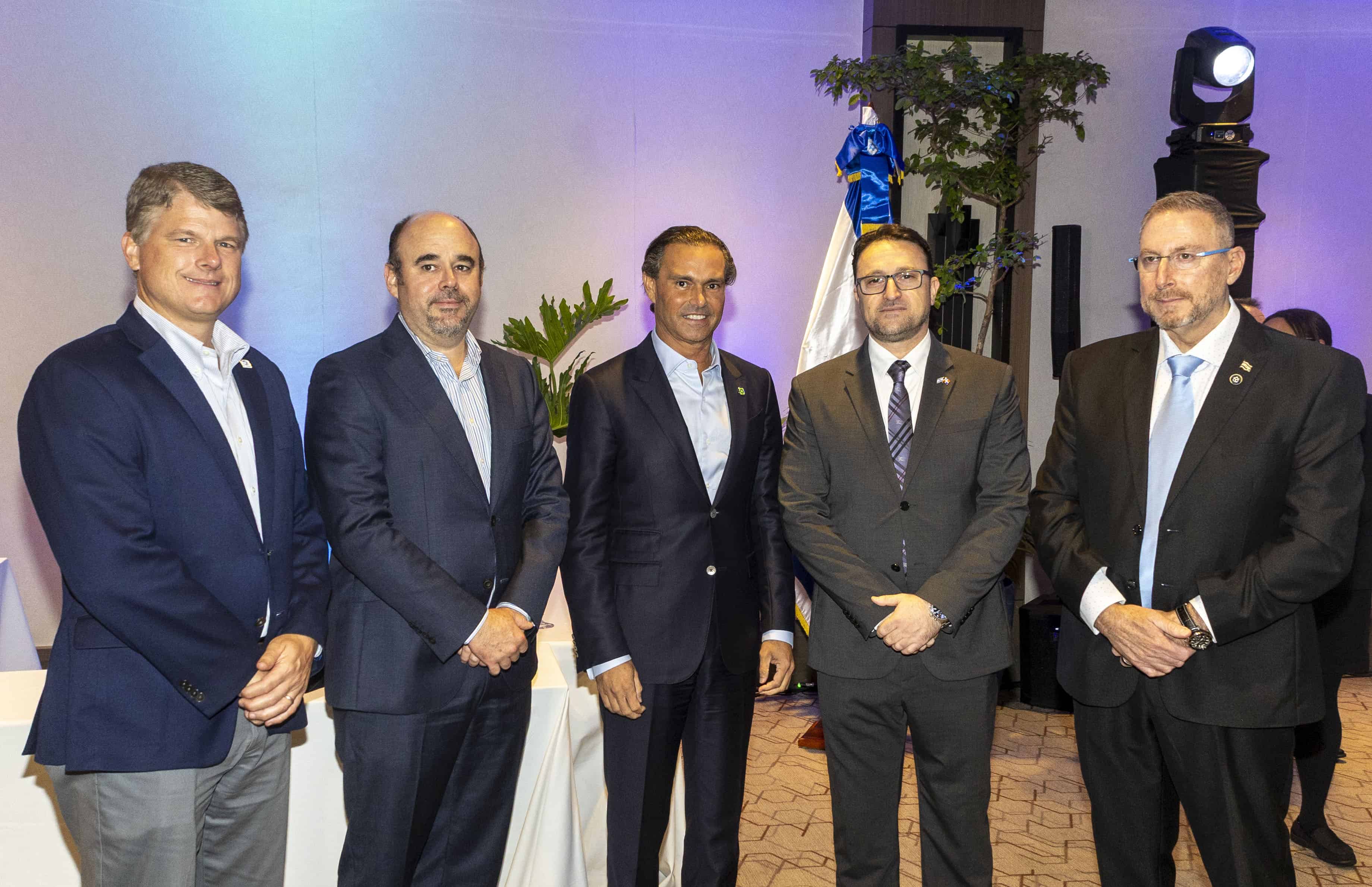 Jaak Rannik, Richard Ros, Juan Tom&aacute;s D&iacute;az, Raslan Abu Rukun y Marcelo Roisman.