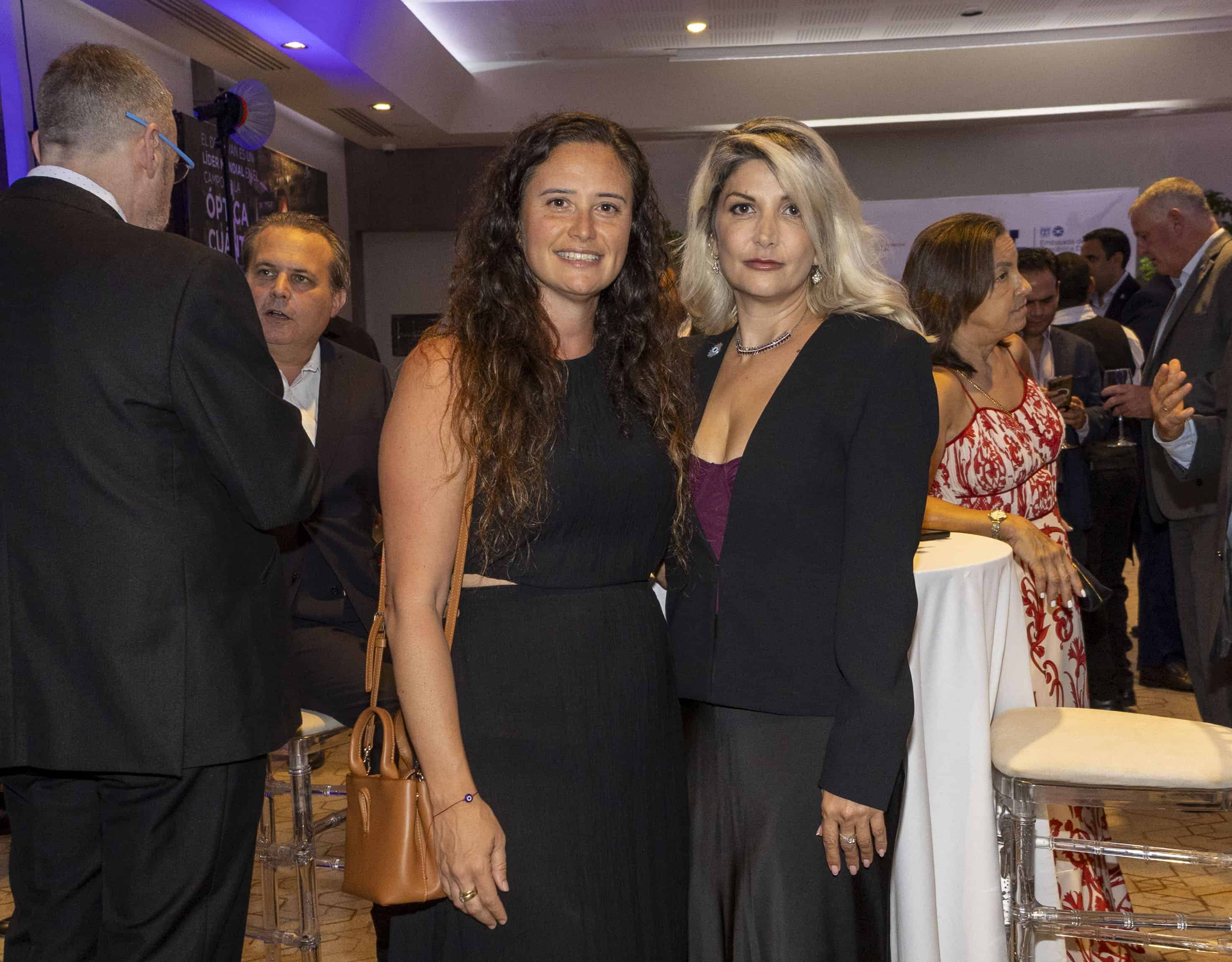 Shirly Weinstein y Dganit vulej.