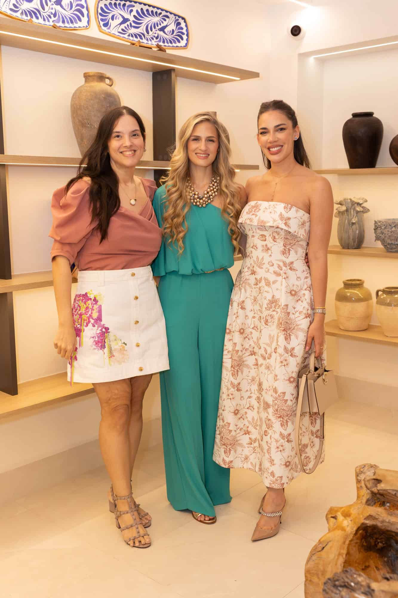 Stefanie Castellanos, Claudina Marra y Ashley Polanco.