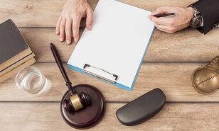 &iquest;Puede la administraci&oacute;n mantener viva una sanci&oacute;n que el legislador decidi&oacute; abandonar?