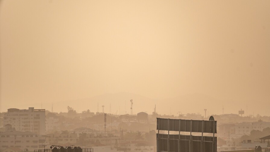 El polvo del Sahara y su influencia en el clima y la salud El polvo del Sahara y su influencia en el clima y la salud