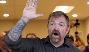 Un esc&aacute;ndalo de mensajes sexuales marca las primarias dem&oacute;cratas al Senado en Maine
