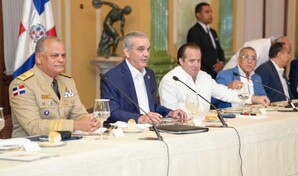 Gobierno anuncia que ampliar&aacute; verja fronteriza y construir&aacute; mercado binacional en Restauraci&oacute;n
