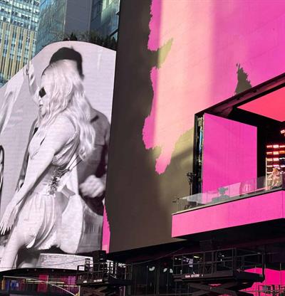 Madonna celebra la pista de baile junto a Feid y Sabrina Carpenter en su nuevo filme
