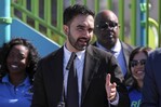 El alcalde de NY emitió su voto anticipado y promueve a sus candidatos para las primarias de Nueva York El alcalde de NY emitió su voto anticipado y promueve a sus candidatos para las primarias de Nueva York