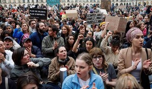 Miles de personas protestan en Francia por la lentitud judicial ante casos de pederastia