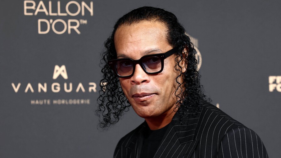 De leyenda del fútbol a productor musical: Ronaldinho estrena su primer álbum De leyenda del fútbol a productor musical: Ronaldinho estrena su primer álbum