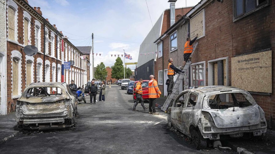 Un apuñalamiento en Belfast reaviva las tensiones raciales en el Reino Unido Un apuñalamiento en Belfast reaviva las tensiones raciales en el Reino Unido