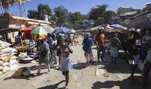 &iquest;C&oacute;mo es el mercado informal de Tilory, donde dominicanos y haitianos venden sin fronteras?