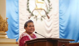 Guatemala dedicar&aacute; feria del libro a la Premio Nobel de la Paz Rigoberta Mench&uacute;