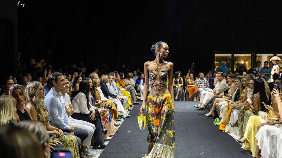 Jacqueline Then rinde homenaje a las raíces con Kaña en Casa de Campo Fashion Week Jacqueline Then rinde homenaje a las raíces con Kaña en Casa de Campo Fashion Week