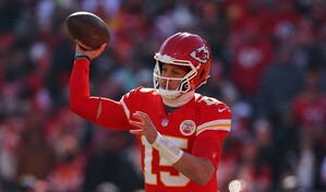 Patrick Mahomes regresa en grande y Kansas City aplasta a Denver