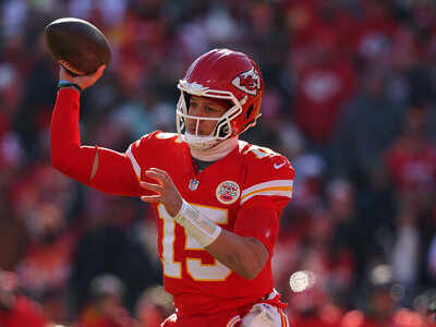 NFL: Chiefs extienden el contrato de Patrick Mahomes hasta 2