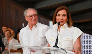La exposici&oacute;n "El mar como territorio" re&uacute;ne a m&aacute;s de 40 artistas en el Centro Cultural Rainieri