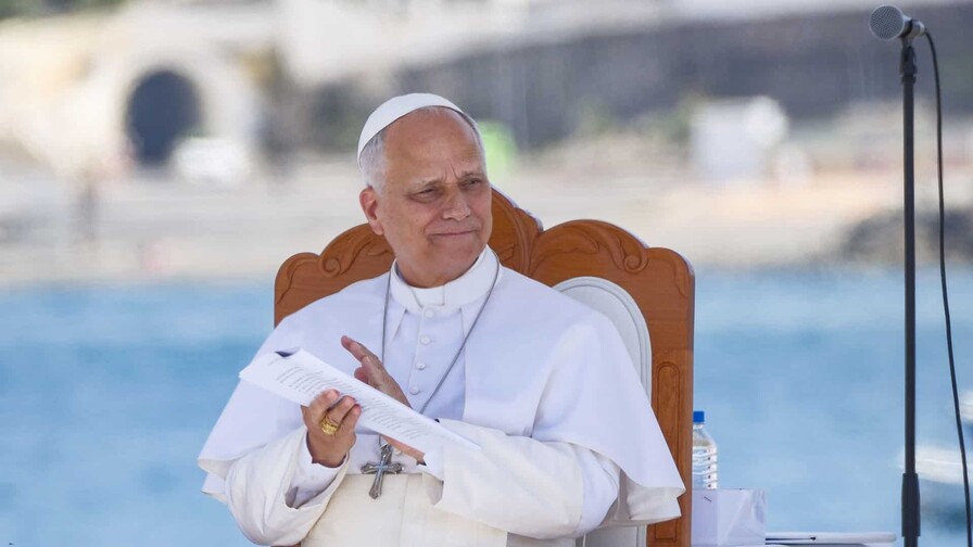 Le&oacute;n XIV afirma que la Iglesia no puede permanecer muda ante el drama migratorio