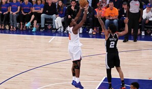 Knicks ganan a Spurs con una remontada hist&oacute;rica y acarician el t&iacute;tulo de NBA