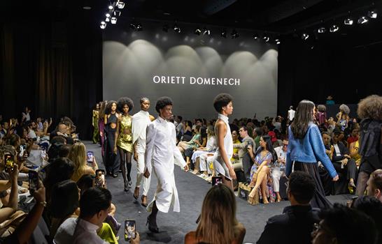 Oriett Domenech lleva el denim a una nueva dimensi&oacute;n en Casa de Campo Fashion Week