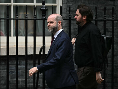 Dimite el ministro británico de Defensa por desacuerdo con S