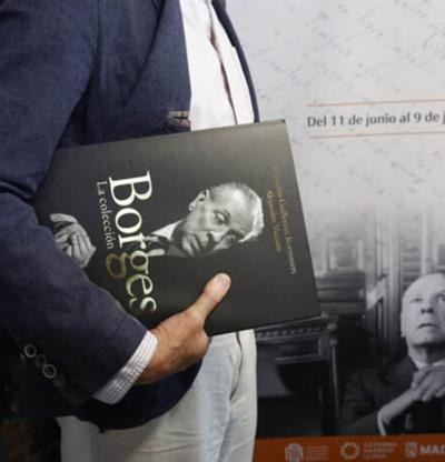 Una exposici&oacute;n en Madrid muestra el esplendor literario de Borges con 90 manuscritos