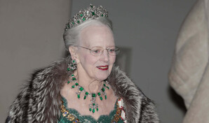 La reina Margarita de Dinamarca reaparece en p&uacute;blico tras su ingreso hospitalario