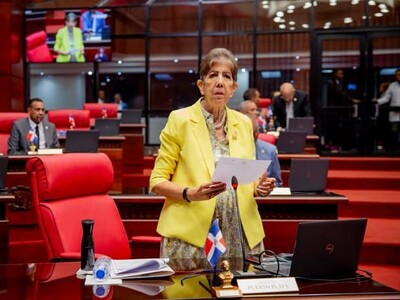 Senadora solicita modificar color a billetes de RD$200 y RD$1,000
