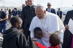 El papa pide a los migrantes que se integren, aprendan la lengua y respeten las leyes El papa pide a los migrantes que se integren, aprendan la lengua y respeten las leyes