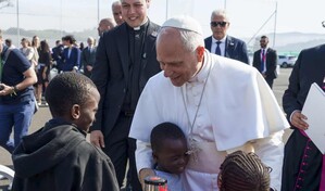 El papa pide a los migrantes que se integren, aprendan la lengua y respeten las leyes
