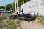 Mueren dos j&oacute;venes durante accidente de motocicleta en Santiago