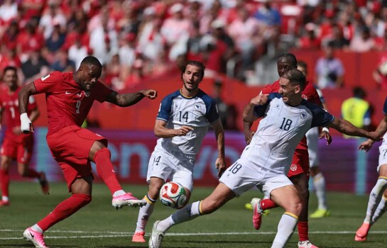 Canad&aacute; empata con Bosnia y Herzegovina en el primer partido de un Mundial en su casa