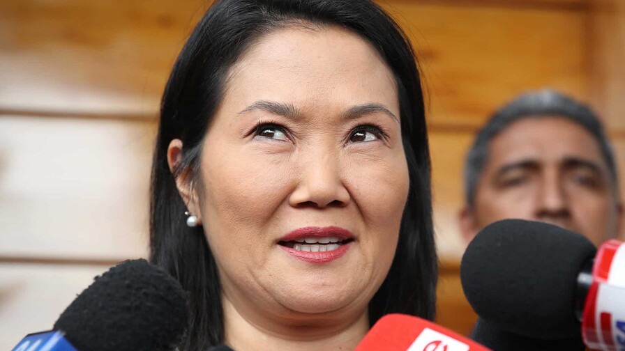 Fujimori mantiene ventaja de 1,303 votos sobre Sánchez en el balotaje presidencial en Perú Fujimori mantiene ventaja de 1,303 votos sobre Sánchez en el balotaje presidencial en Perú