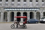 Cuba anuncia la entrada de nuevos actores en el turismo tras la salida de las hoteleras Cuba anuncia la entrada de nuevos actores en el turismo tras la salida de las hoteleras