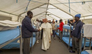 Los migrantes al papa: que no se nos mire s&oacute;lo como n&uacute;meros, sino como personas con sue&ntilde;os