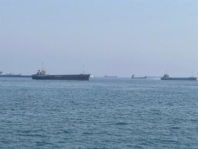 Irán impide paso de petrolero en Ormuz sin autorización