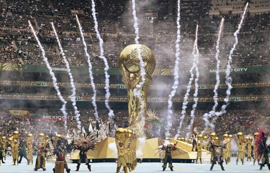 Katy Perry, Michael Bubl&eacute; y LISA catapultan el arranque del Mundial en EE. UU. y Canad&aacute;