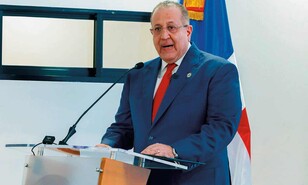 El plan fiscal del Gobierno elimina impuestos, sube y reduce tasas e indexa varios tributos