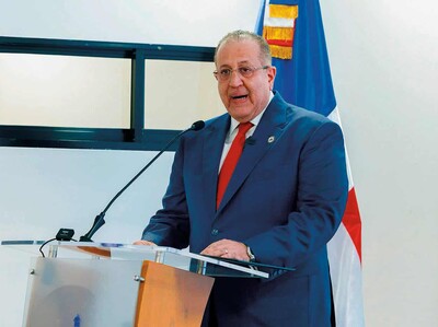 Plan fiscal del Gobierno elimina impuestos, sube y reduce tasas