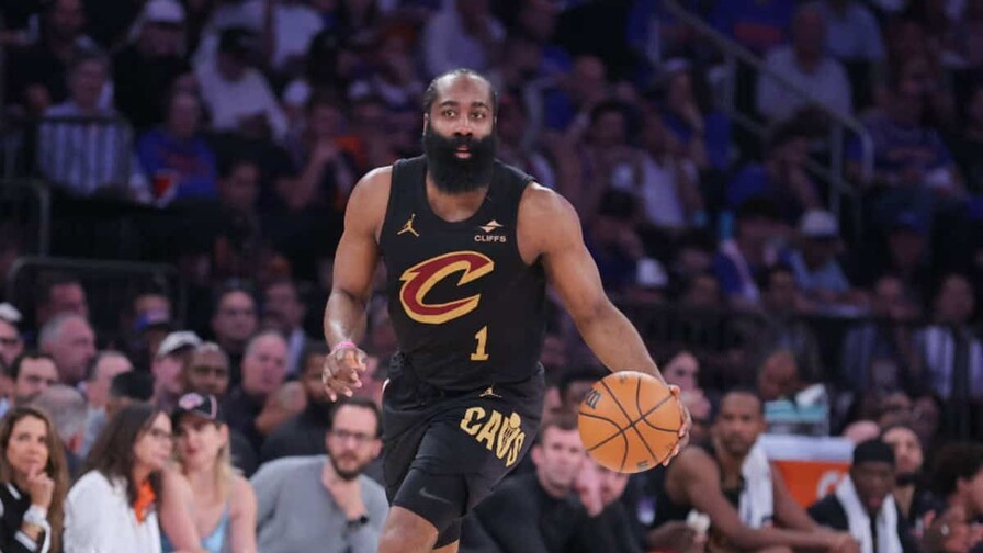 James Harden, arrestado en Texas por portar un arma de forma ilegal en su vehículo
