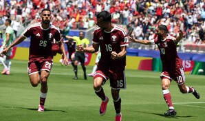 Khoukhy y Lopetegui hacen historia para Catar