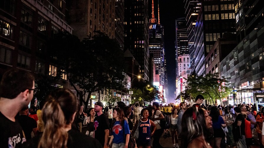 La fiesta de los Knicks se desborda: 63 detenidos en las calles de Nueva York La fiesta de los Knicks se desborda: 63 detenidos en las calles de Nueva York
