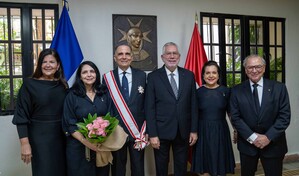 La Soberana Orden de Malta condecora a  M&aacute;ximo Vidal por su trayectoria y compromiso
