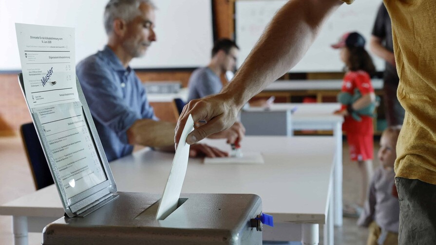 Suiza rechaza el tope migratorio, según primeras estimaciones Suiza rechaza el tope migratorio, según primeras estimaciones