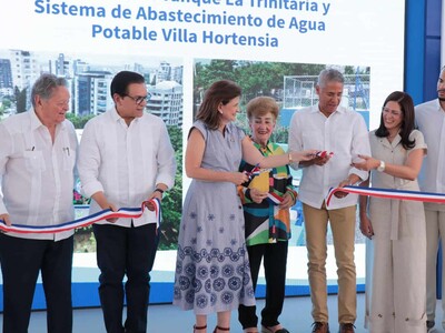 Vicepresidenta Raquel Peña inaugura obras de agua en Santiago