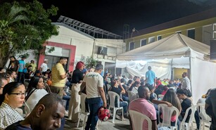 Entrega de c&eacute;dula dura m&aacute;s de 5 horas luego de captura de datos  en un centro nocturno de Santiago
