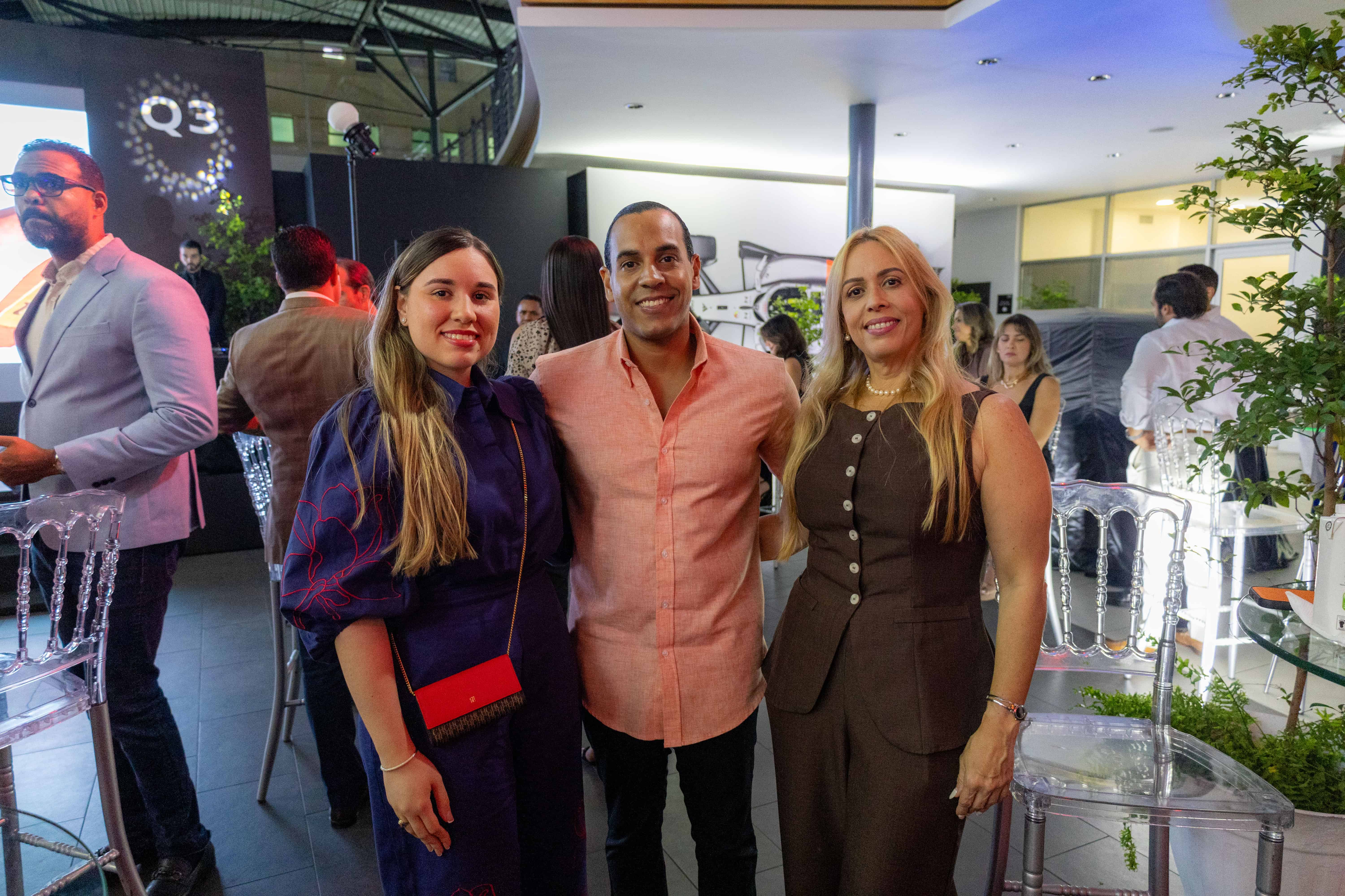 Leyla Yepez, Gabriela de la O, Deborah Guerrero, Sebastian Pou y Katherine Jiménez.
