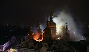 Al menos 11 muertos y emblem&aacute;tica catedral en llamas tras nuevo ataque ruso