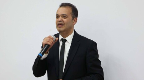 Las canciones de &Aacute;lex Bueno que han marcado a varias generaciones