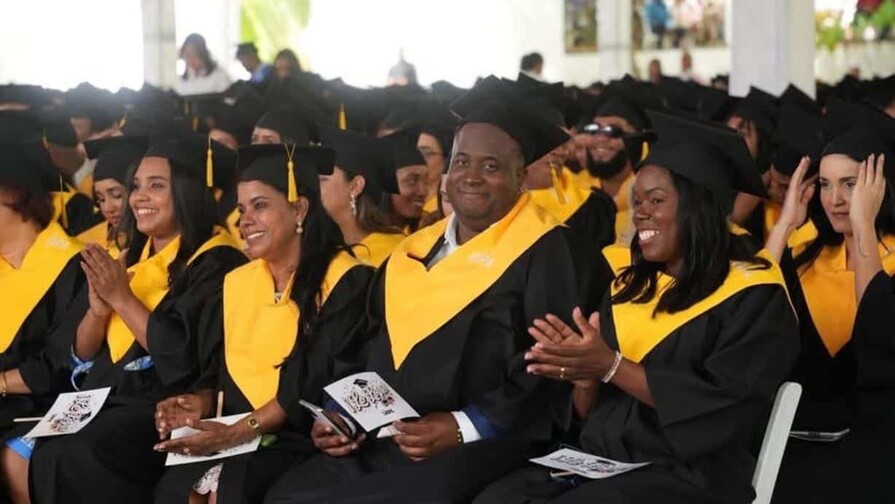 UAPA entrega 1,148 nuevos profesionales en graduación ordinaria en María Trinidad Sánchez UAPA entrega 1,148 nuevos profesionales en graduación ordinaria en María Trinidad Sánchez